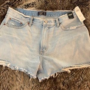 Abercrombie & Fitch NWT Jean Shorts Size 32/14